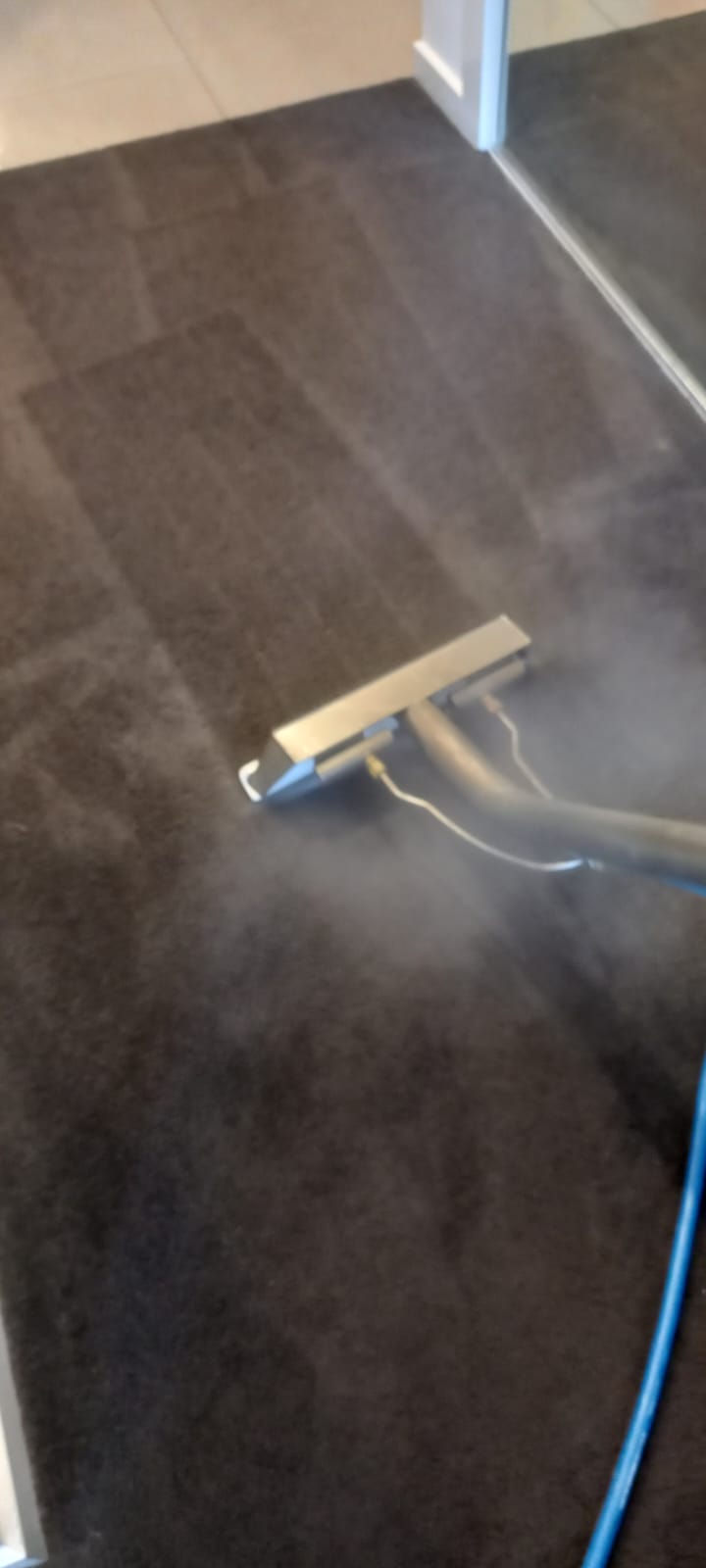 AXZ Cleaning Services business image in Melbourne, Victoria